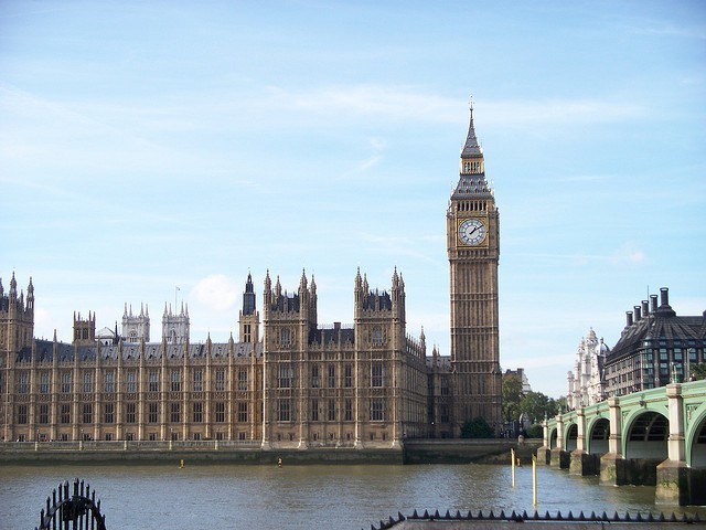 Alex France - Big Ben + Houses of Parliament CC BY SA 2.0